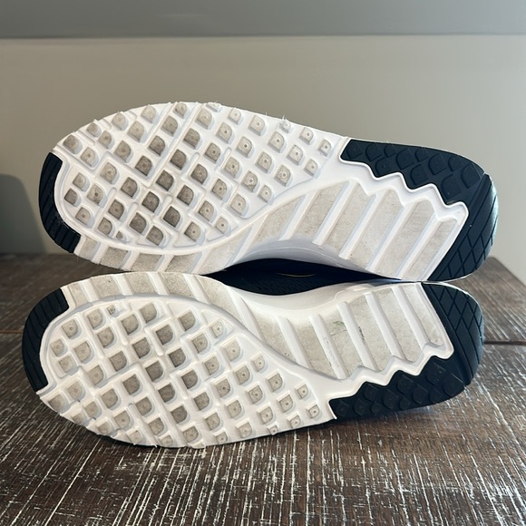 Zumba Fitness Air Funk Shoes ~ Black ~ 8.5 - Picture 4 of 4